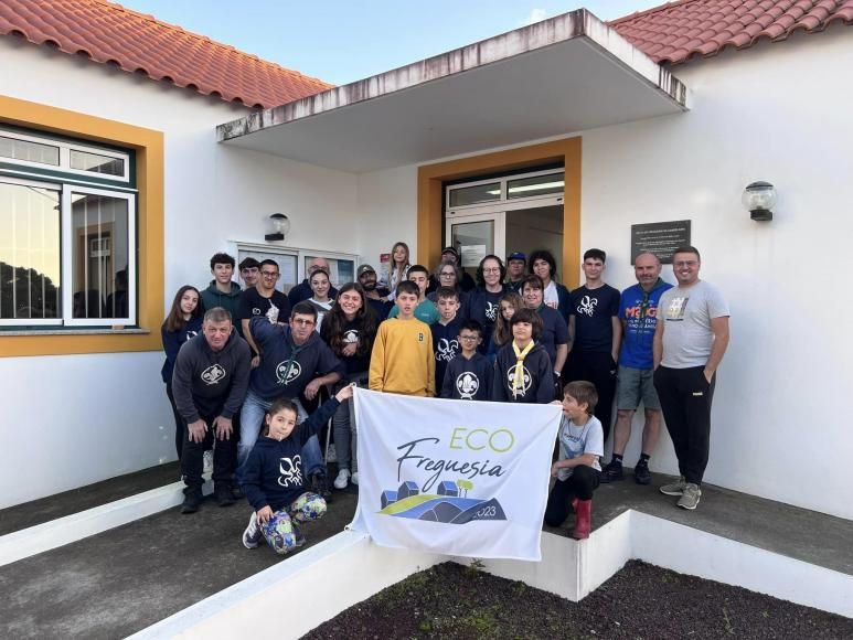  Ação de limpeza da orla costeira