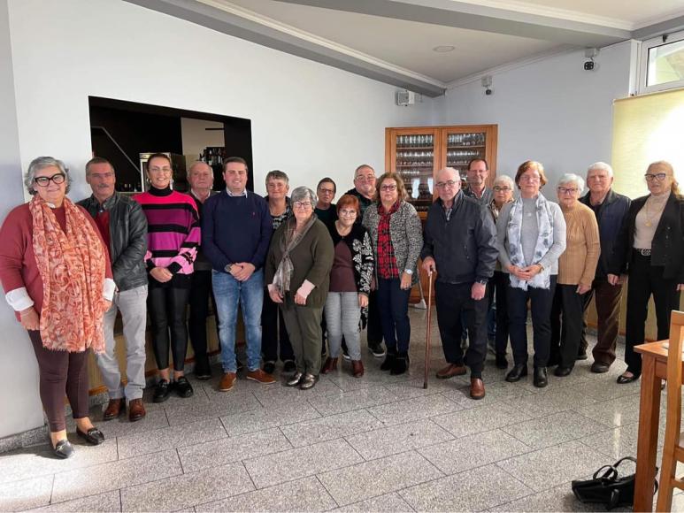 Junta de Freguesia de Candel&aacute;ria - Almo&ccedil;o de Natal com os Idosos